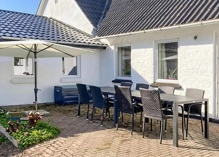 Vakantiehuis Beautiful In With Wifi *